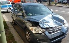 auto nach Verkehrsunfall
